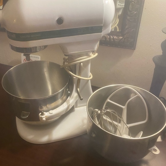 💚VINTAGE KITCHENAID LIMITED EDITION KSM5 MIXER W/2 BOWLS & ALL ATTACHMENTS - Picture 9 of 12